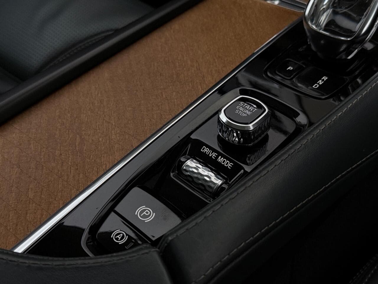 Volvo XC90 thumbnail Interior Front