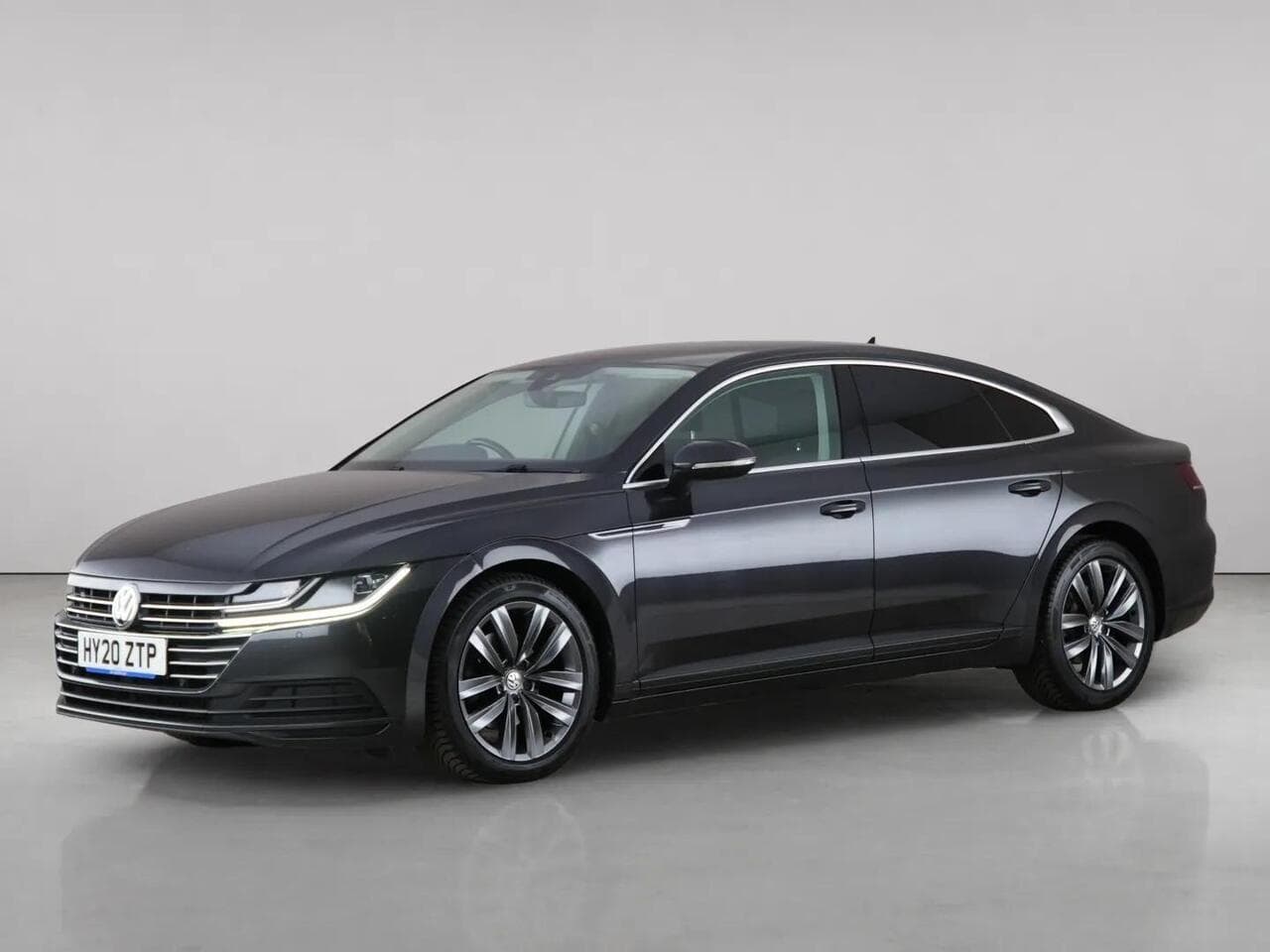 Volkswagen Arteon thumbnail Front Left