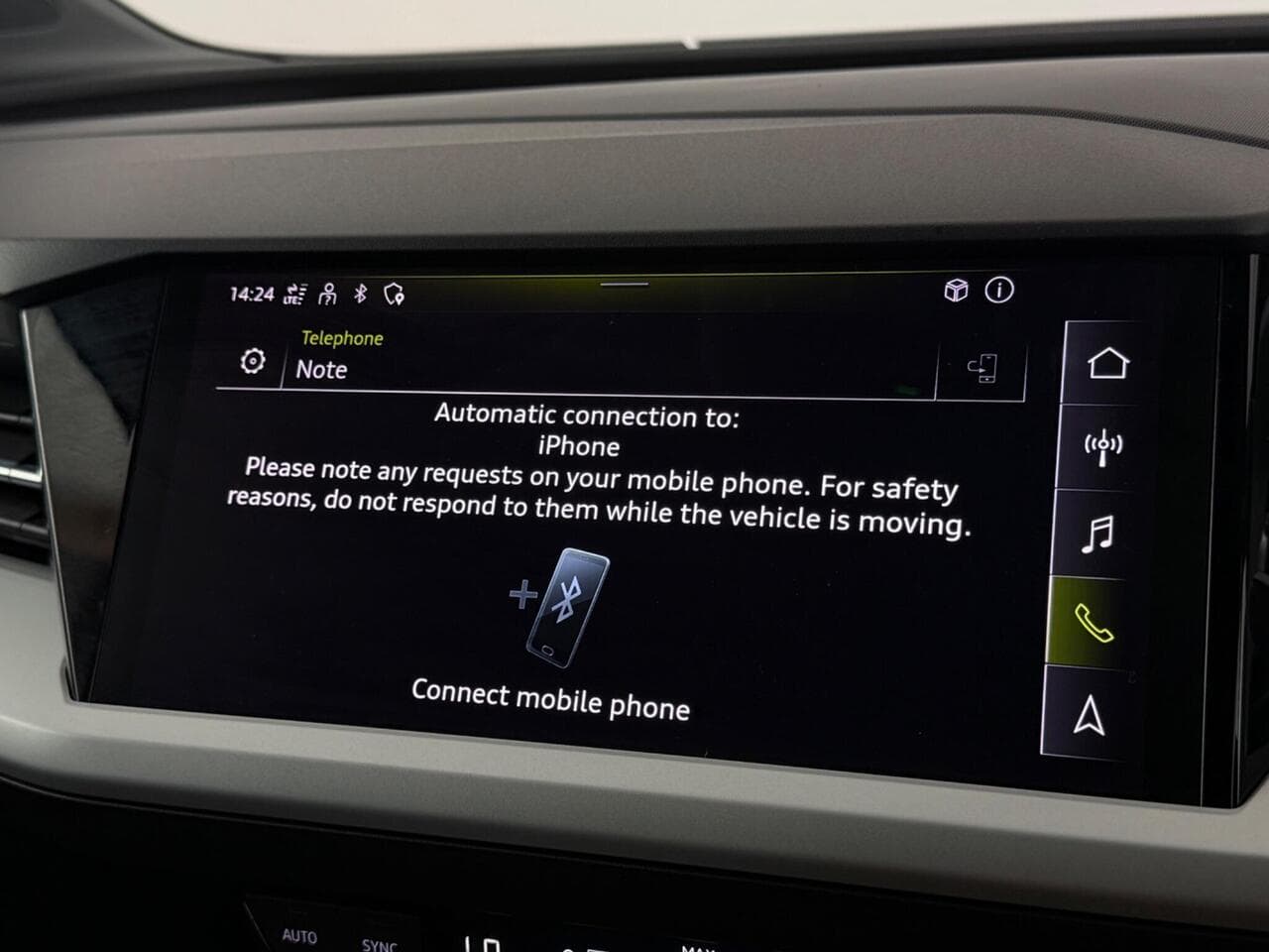 Audi Q4 e-tron thumbnail Infotainment System