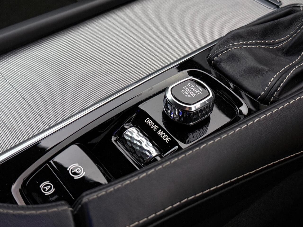 Volvo S90 thumbnail Misc Controls