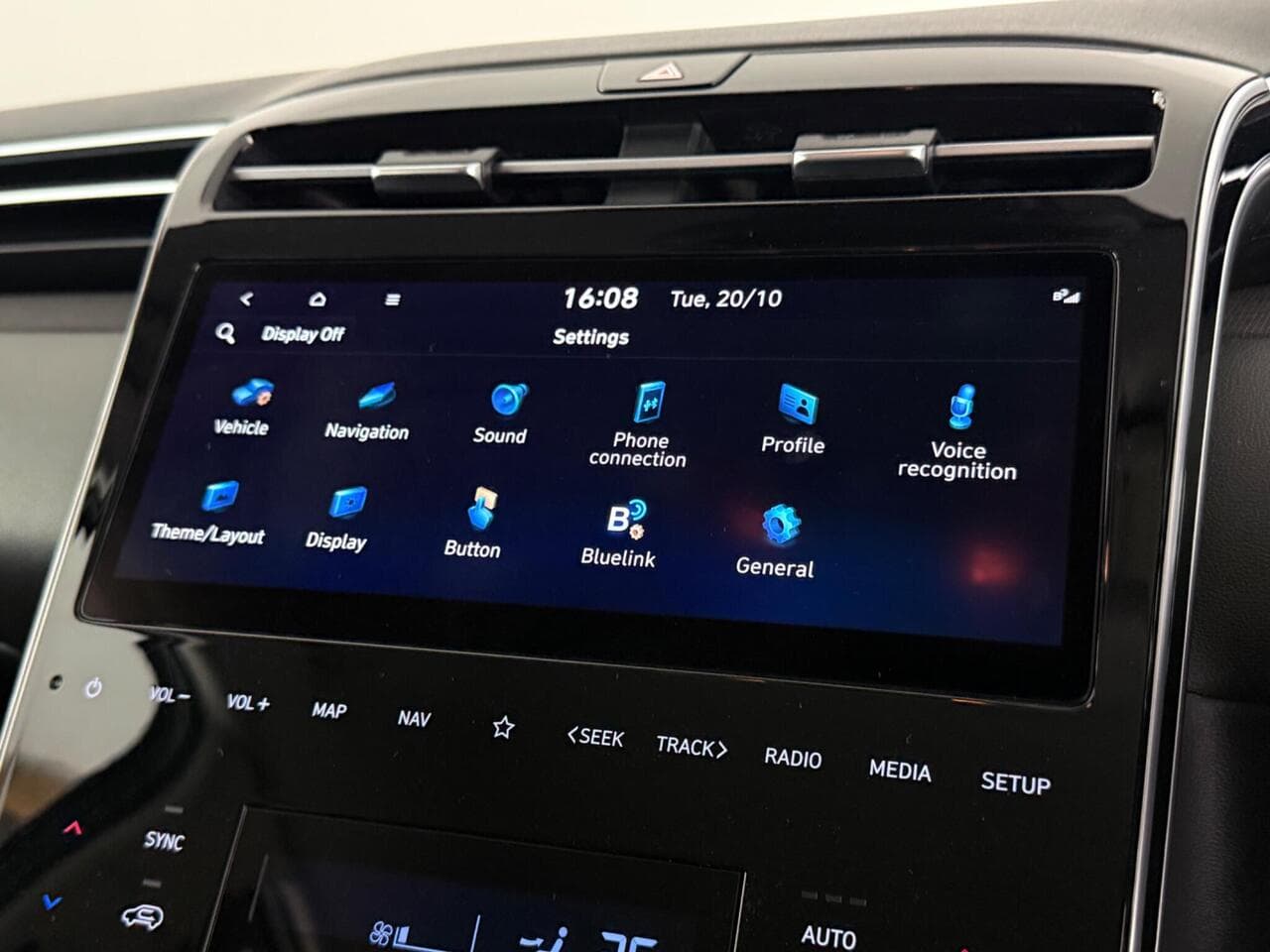 Hyundai TUCSON thumbnail Infotainment System