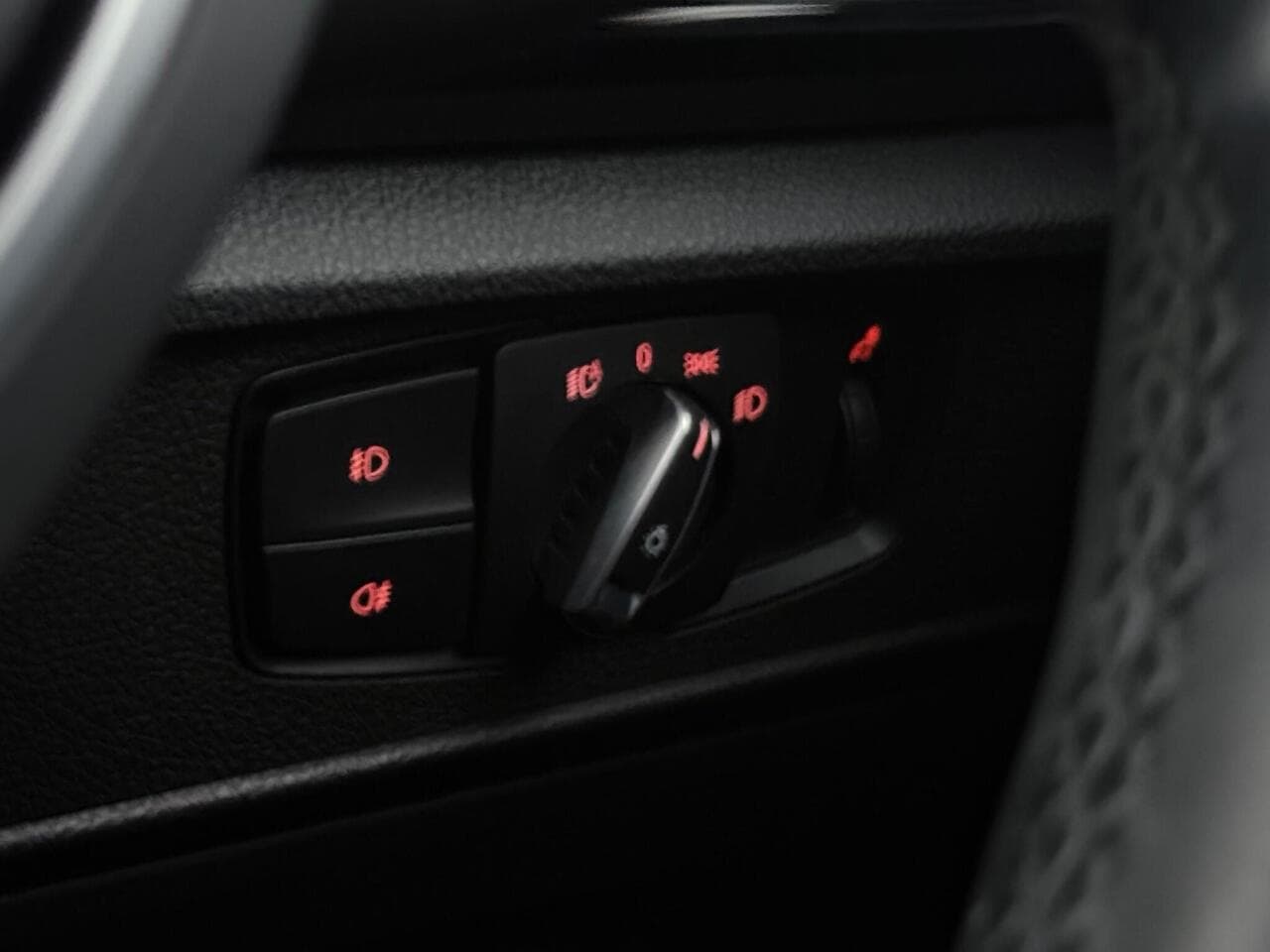 BMW 1 Series thumbnail Misc Controls
