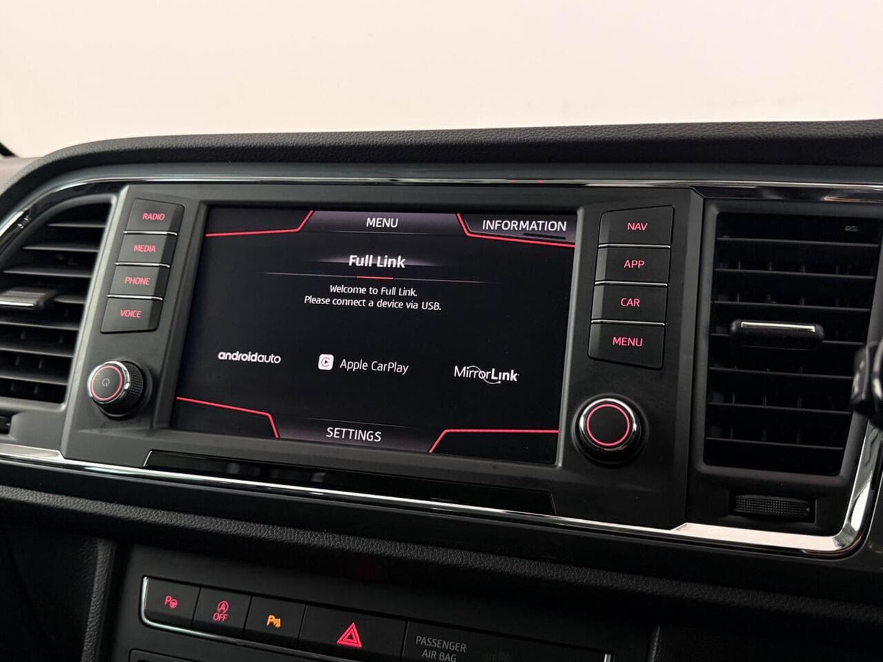 SEAT Ateca thumbnail Infotainment System