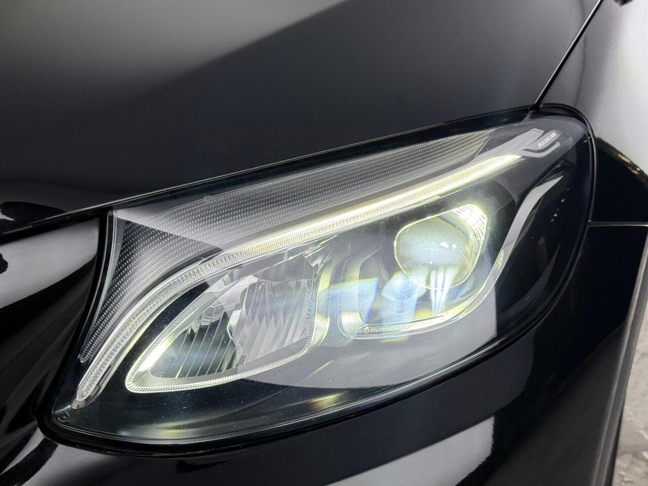 Mercedes-Benz GLC thumbnail Lights Front