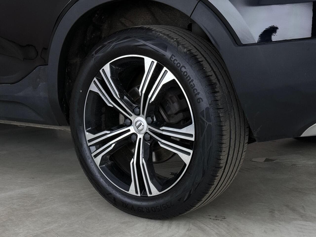 Volvo XC40 thumbnail Wheel