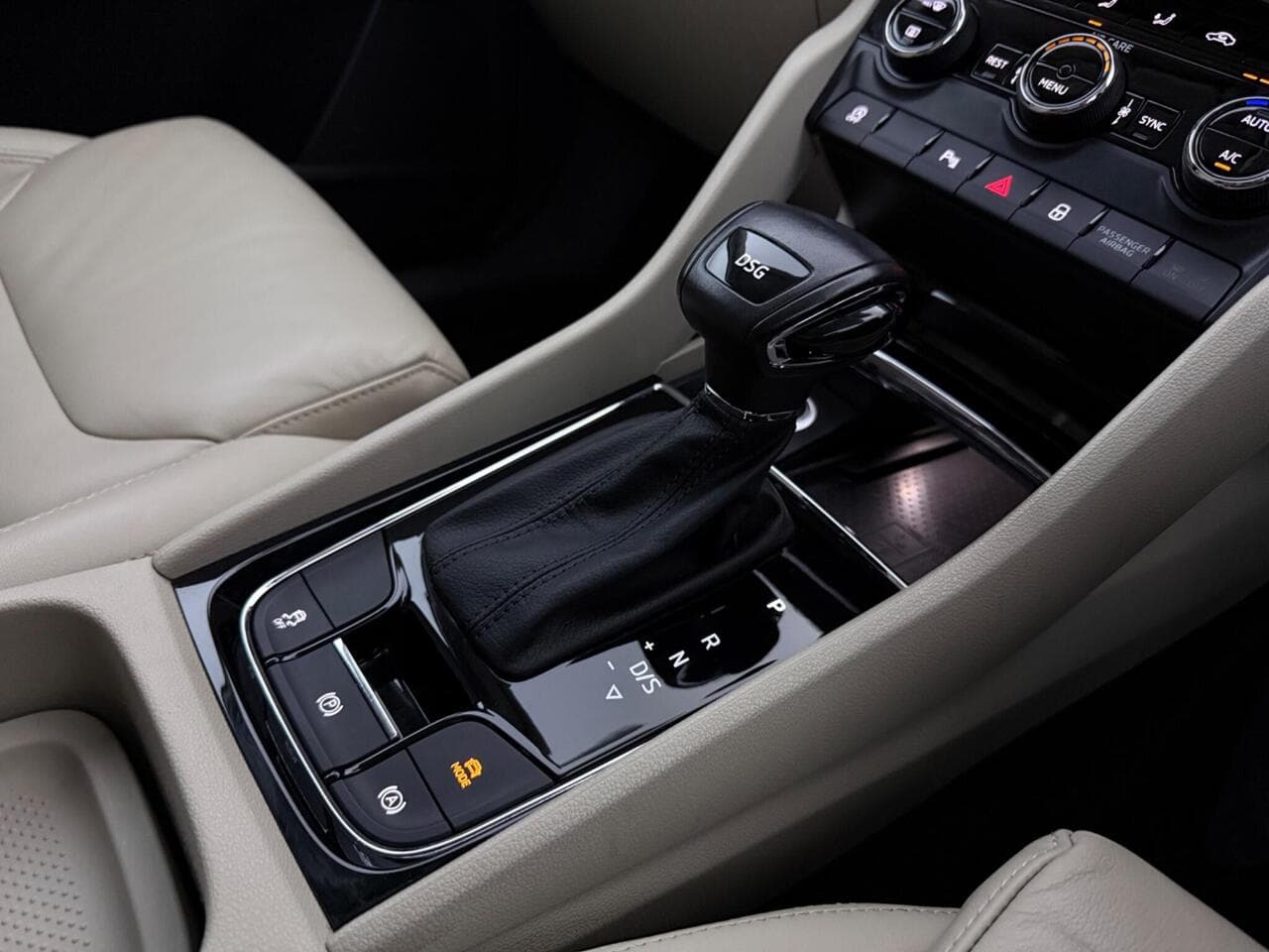 Skoda Kodiaq thumbnail Interior Front