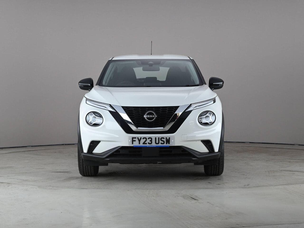 Nissan Juke thumbnail Front