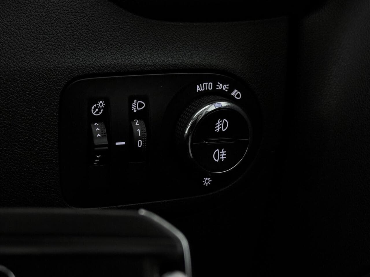 Vauxhall Crossland thumbnail Misc Controls