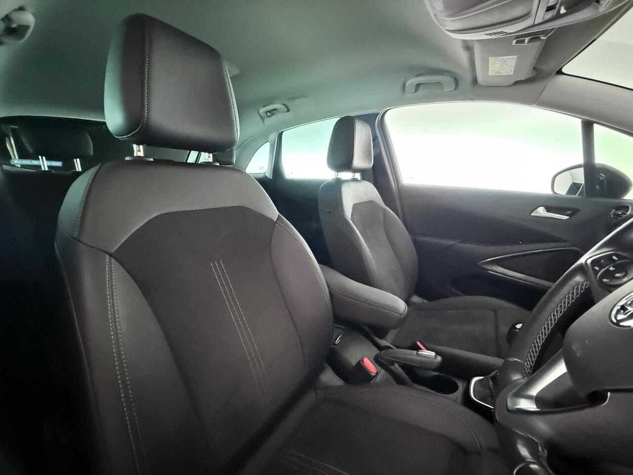 Vauxhall Crossland thumbnail Seat Driver