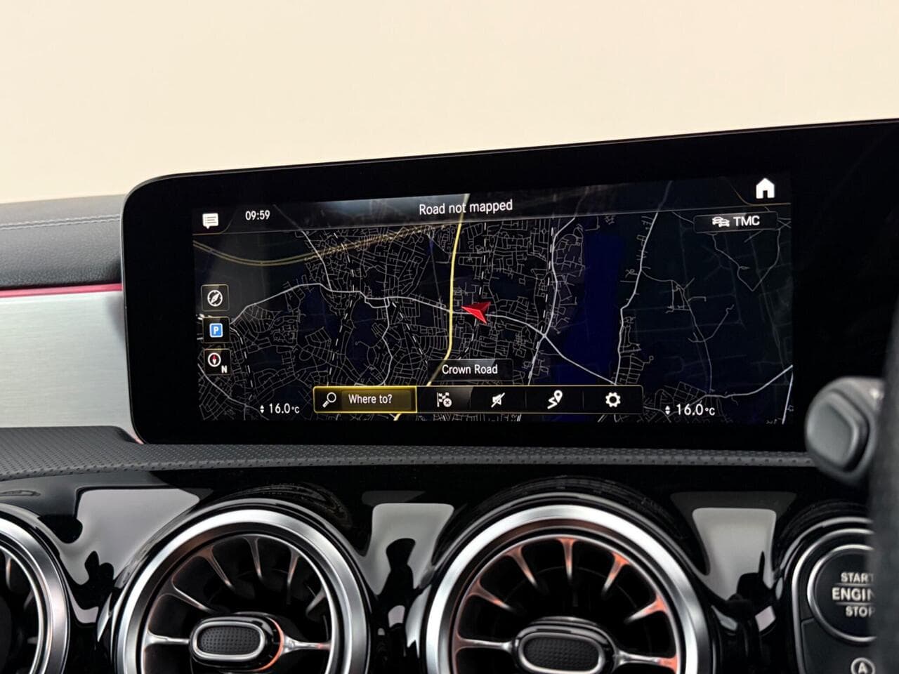 Mercedes-Benz CLA thumbnail Infotainment System