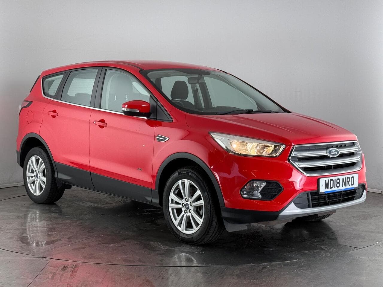 Ford Kuga - Ford Kuga 2.0 TDCi EcoBlue Zetec AWD Euro 6 (s/s) 5dr