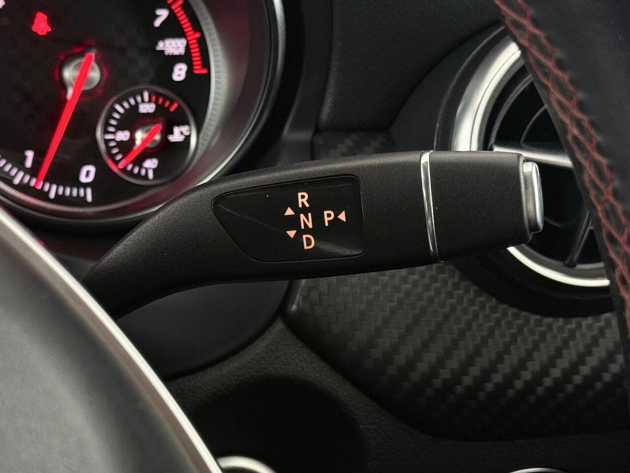 Mercedes-Benz A Class thumbnail Misc Controls