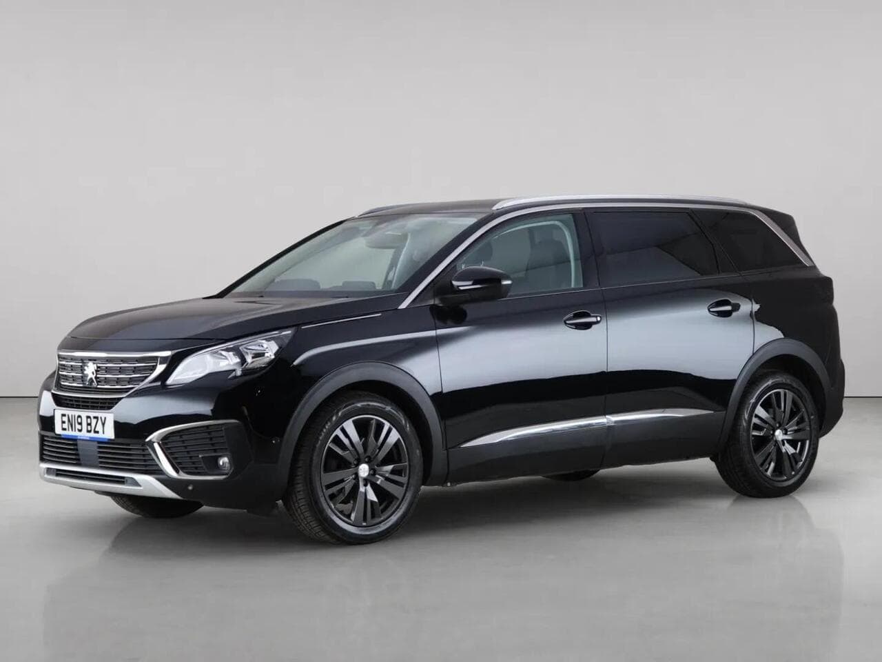 Peugeot 5008 thumbnail Front Left