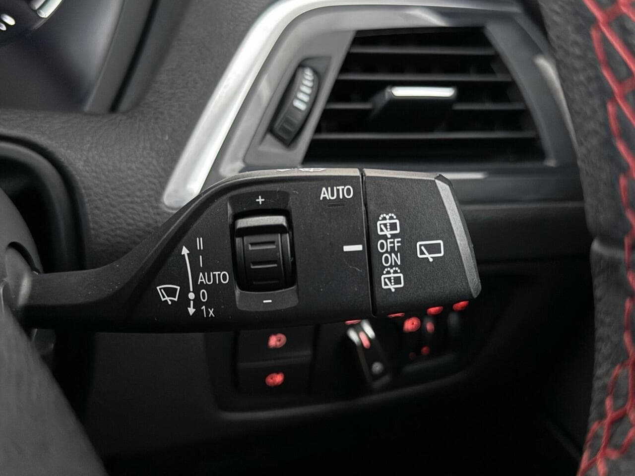 BMW 1 Series thumbnail Misc Controls