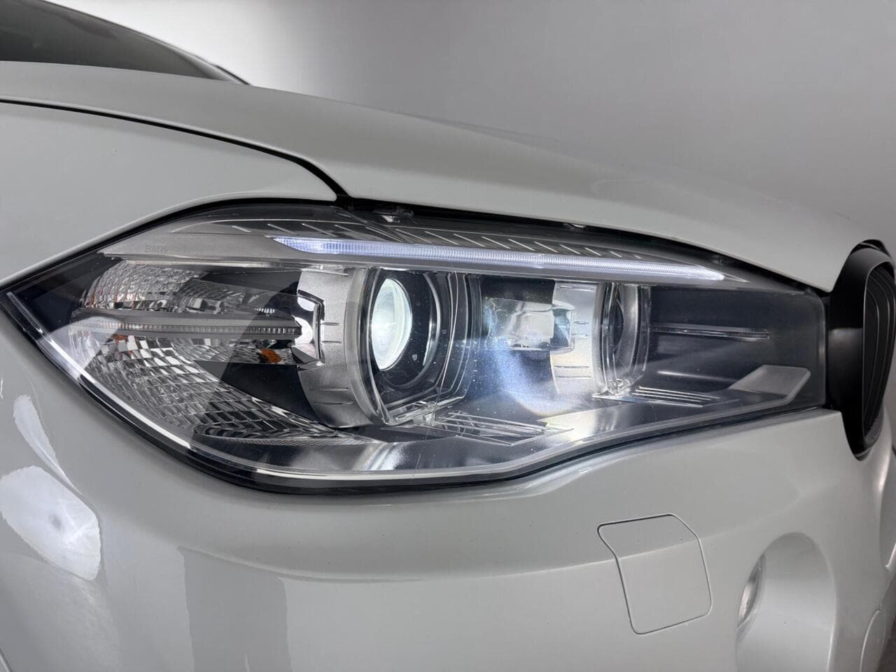 BMW X5 thumbnail Lights Front