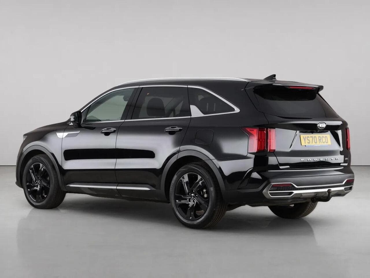 Kia Sorento thumbnail Rear Left