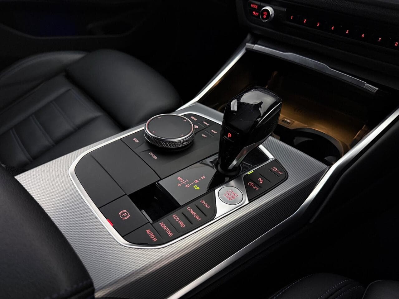 BMW 3 Series thumbnail Interior Front