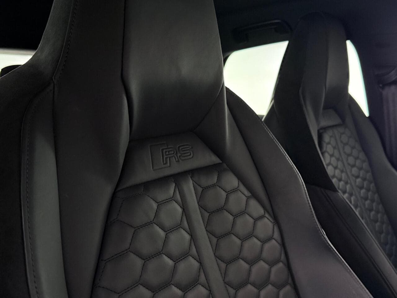 Audi RS Q3 thumbnail Seat Driver