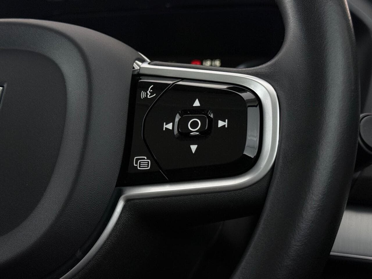 Volvo XC90 thumbnail Misc Controls