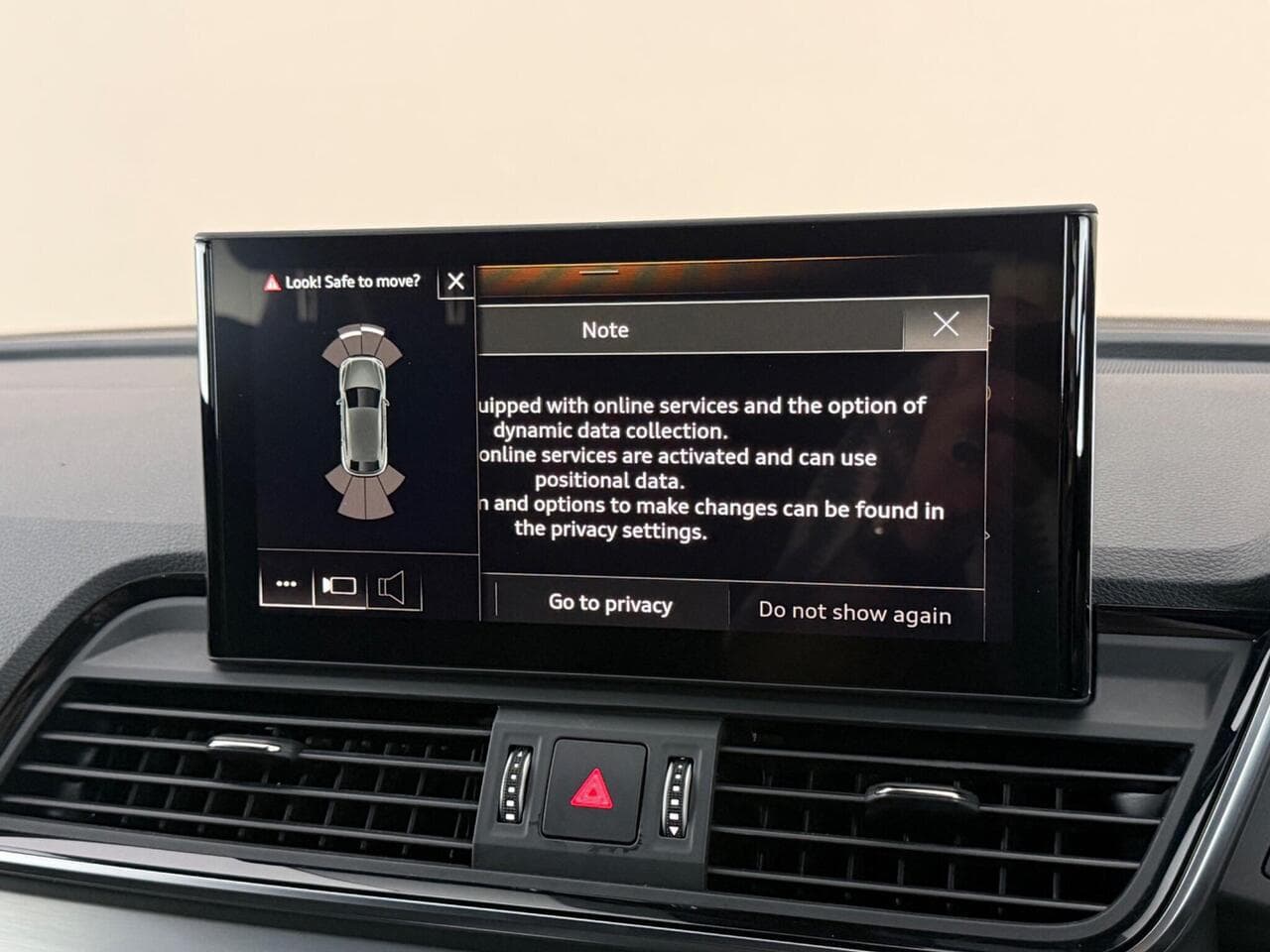 Audi Q5 thumbnail Infotainment System