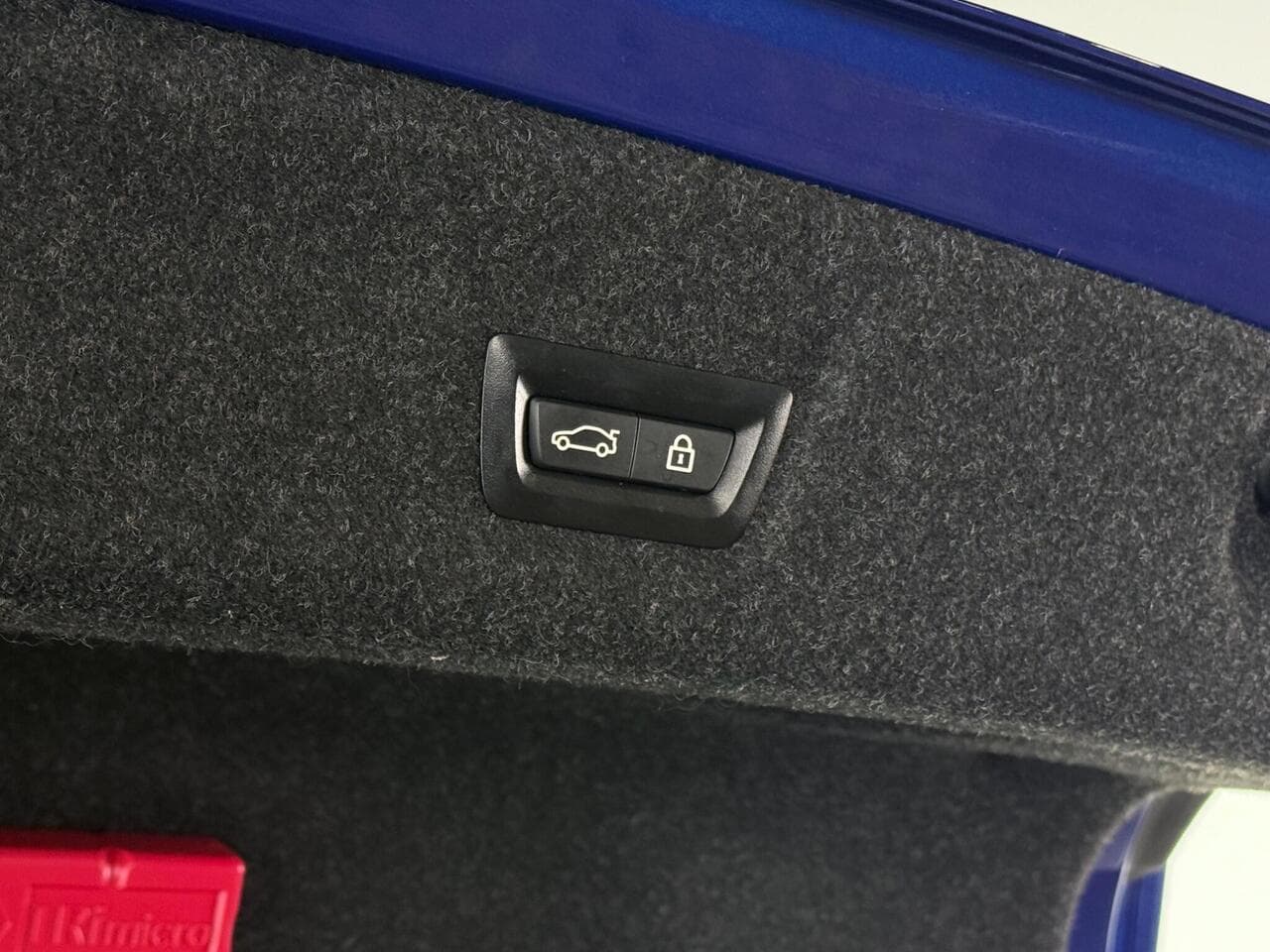 BMW 3 Series thumbnail Misc Controls