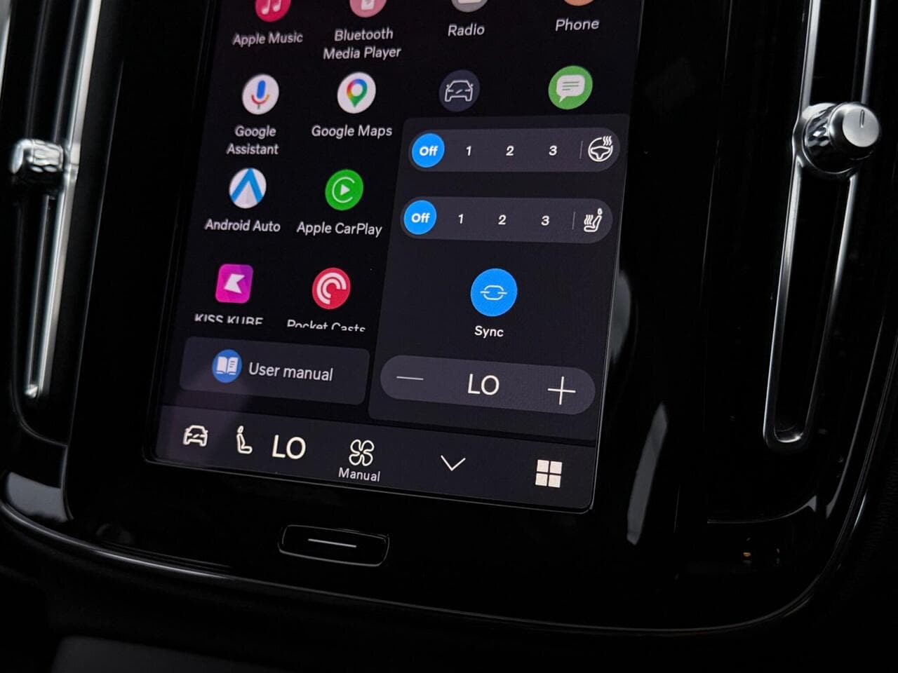 Volvo XC40 thumbnail Infotainment System