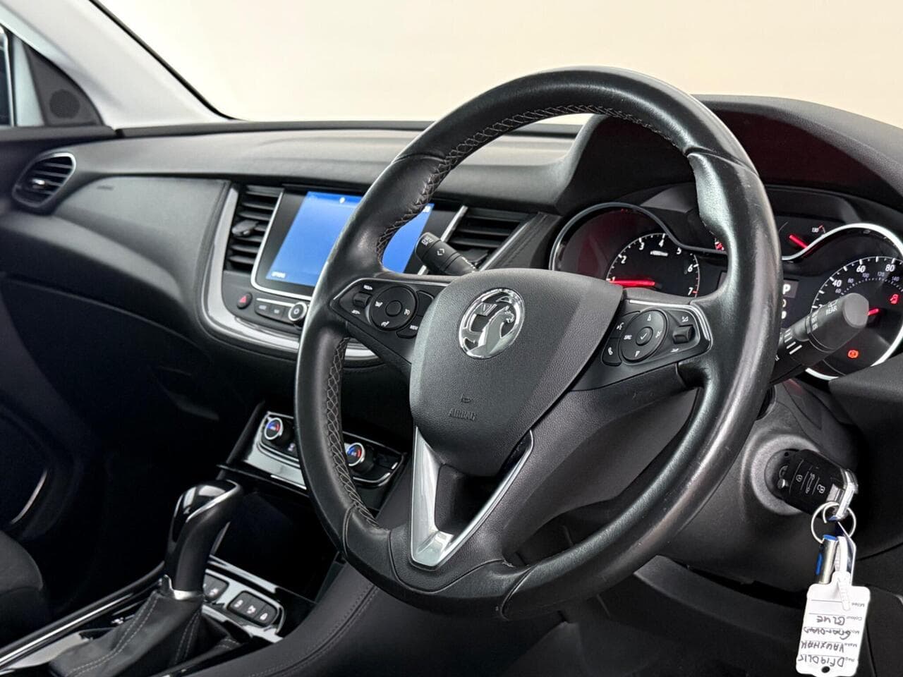 Vauxhall Grandland X thumbnail Steering Wheel