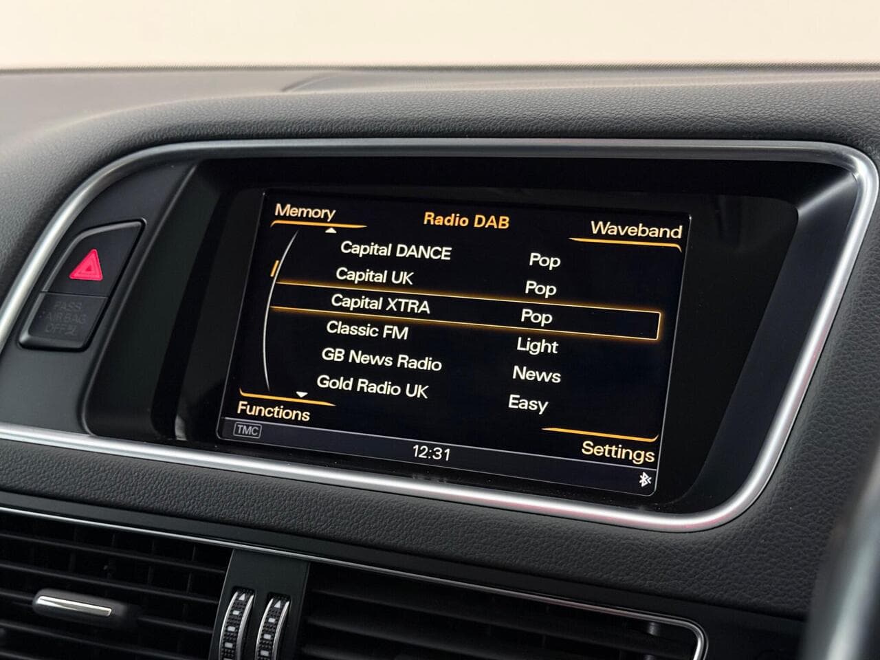 Audi Q5 thumbnail Infotainment System