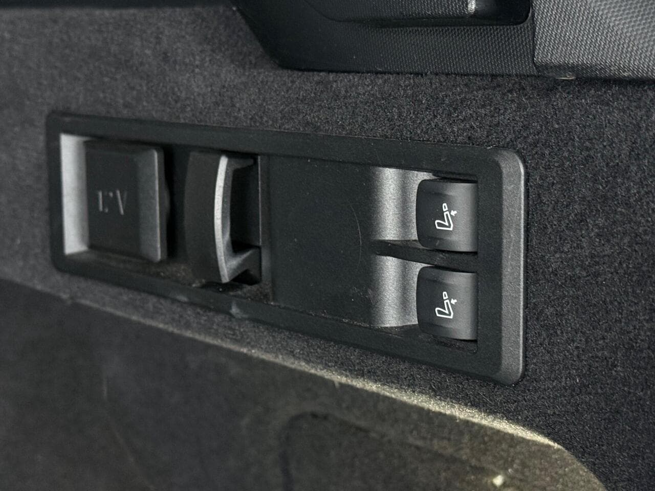 BMW M3 thumbnail Misc Controls