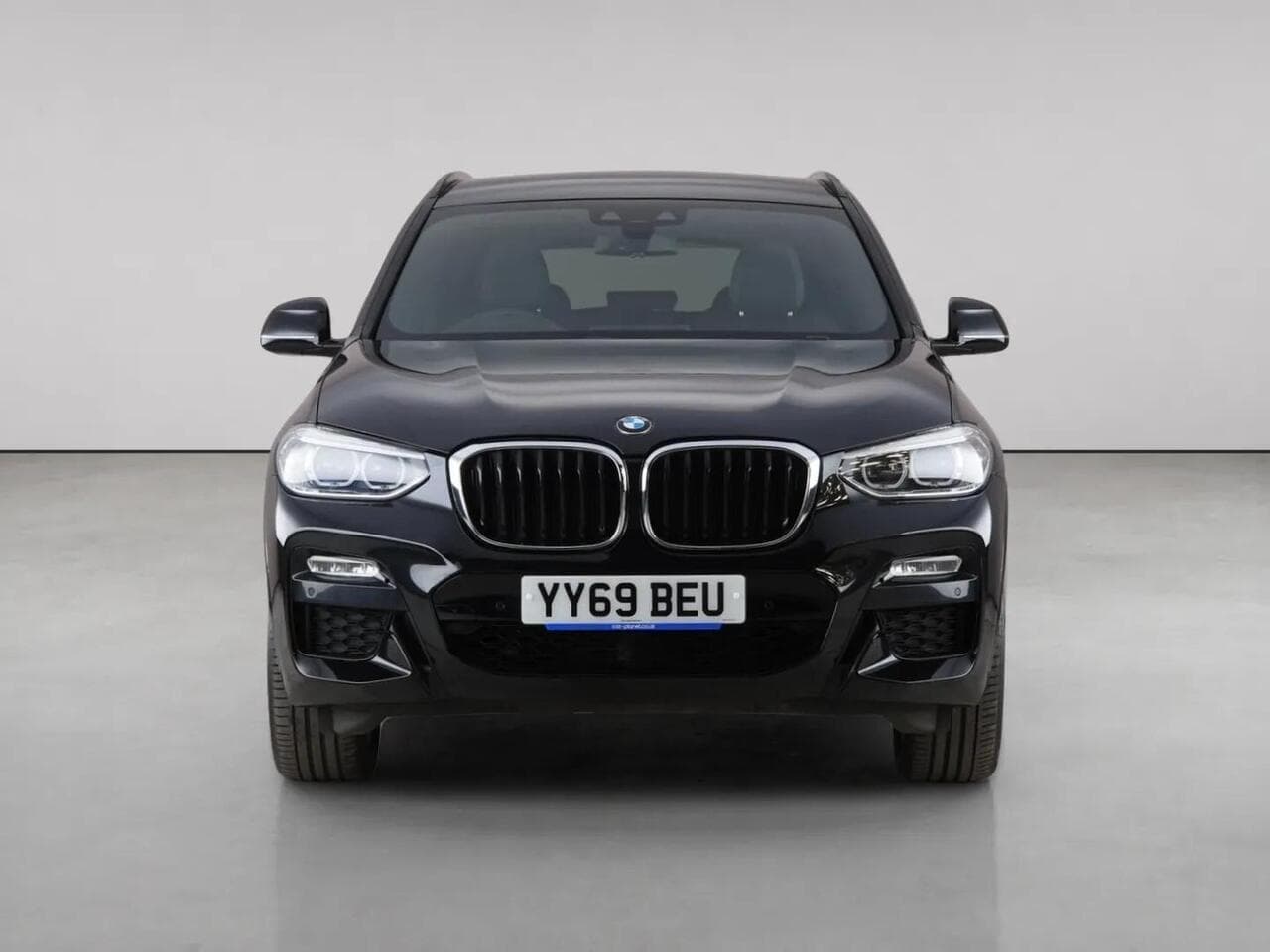 BMW X3 thumbnail Front
