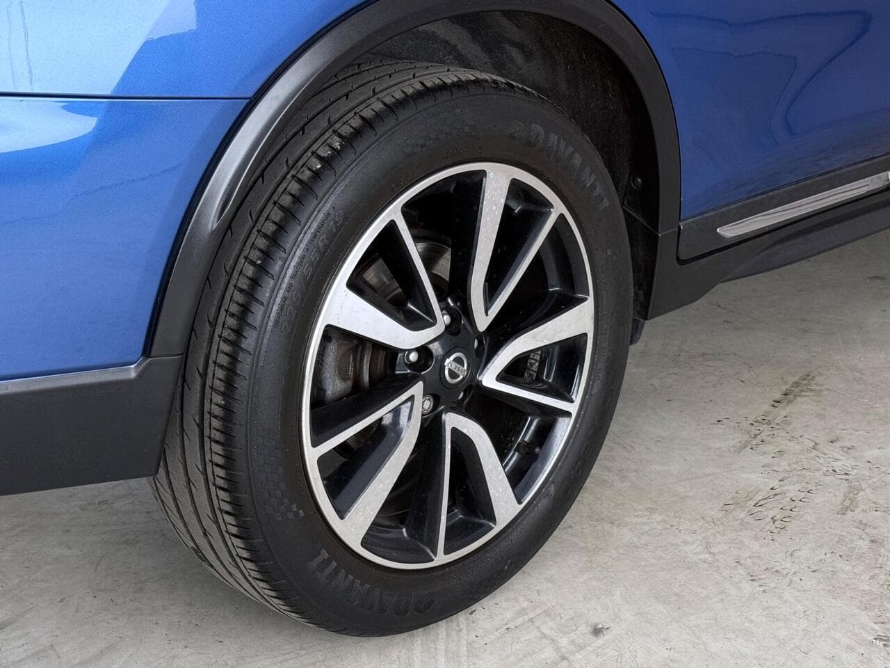 Nissan X-Trail thumbnail Wheel
