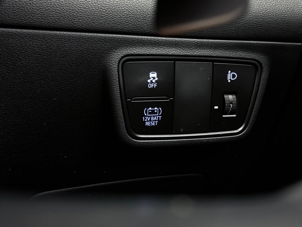 Hyundai TUCSON thumbnail Misc Controls