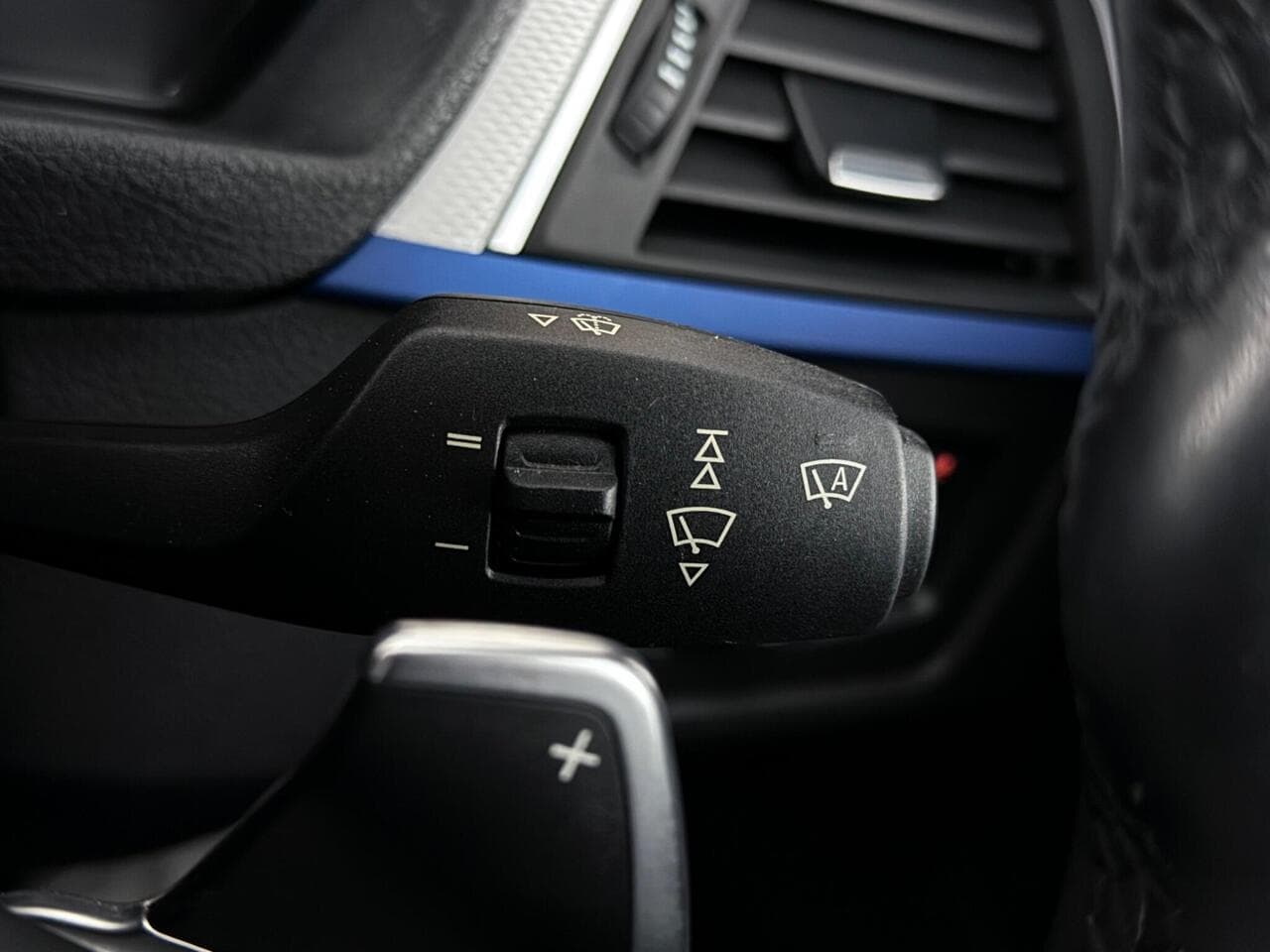 BMW 3 Series thumbnail Misc Controls