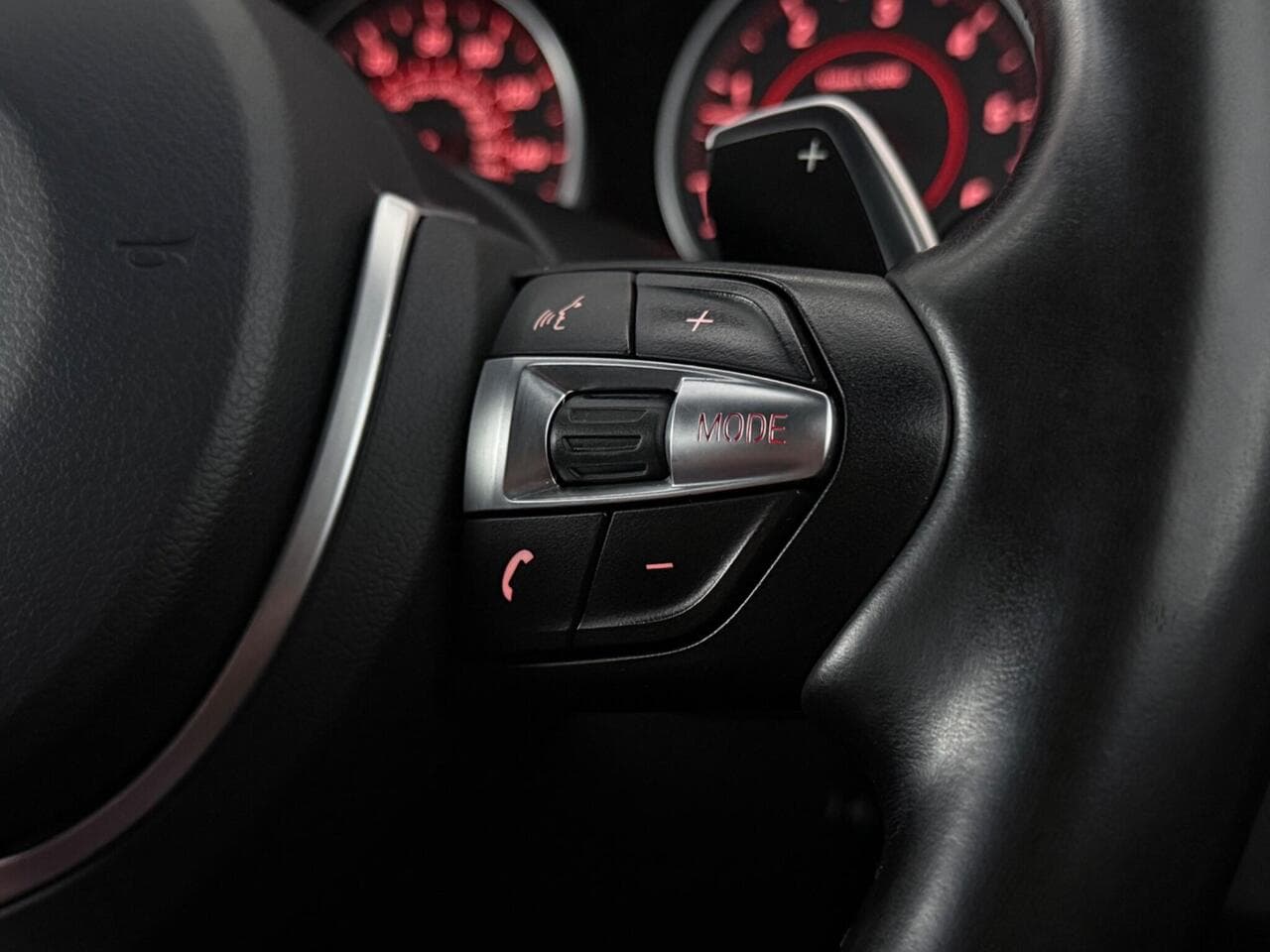BMW 4 Series Gran Coupe thumbnail Misc Controls