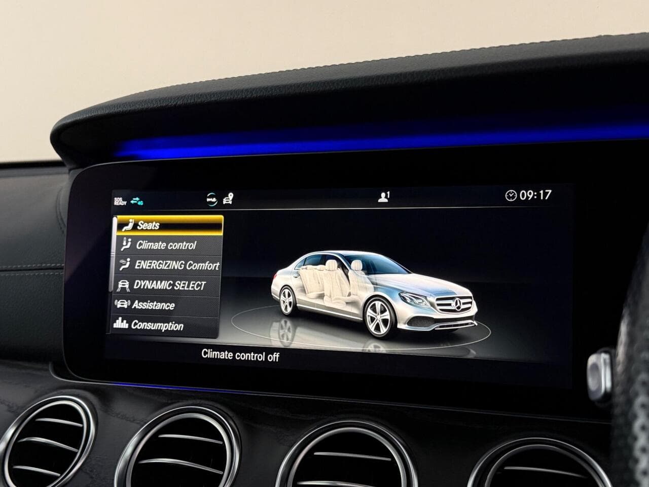 Mercedes-Benz E Class thumbnail Infotainment System