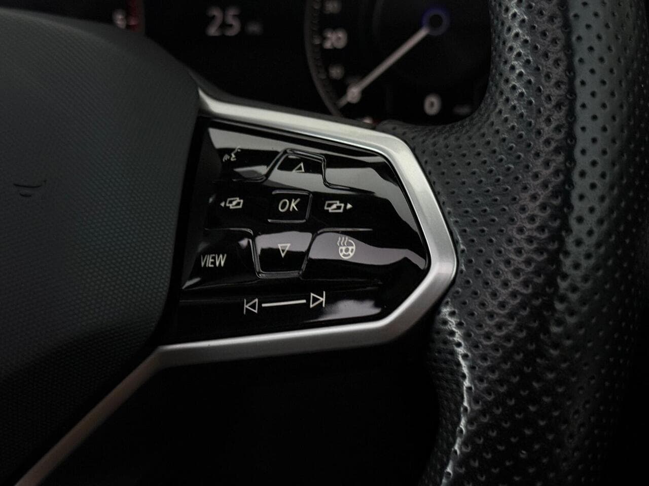 Volkswagen Touareg thumbnail Misc Controls