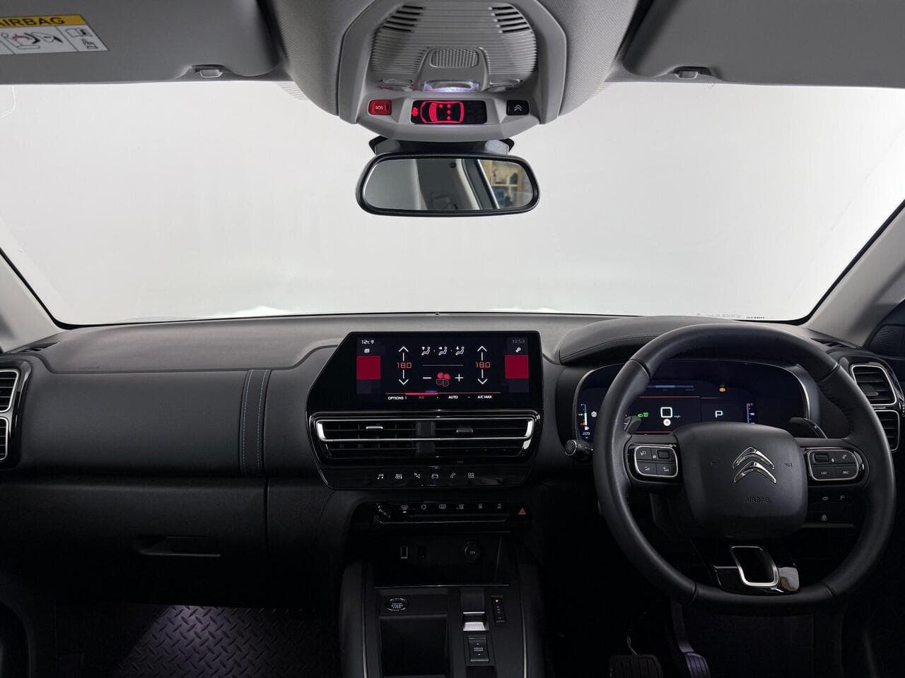 Citroen C5 Aircross thumbnail Interior Front