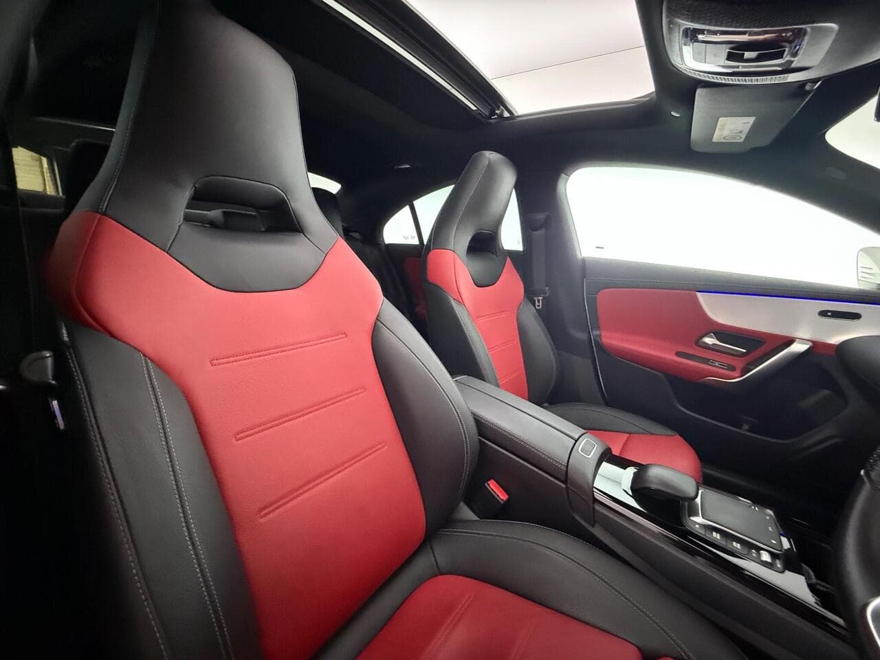 Mercedes-Benz CLA thumbnail Seat Driver