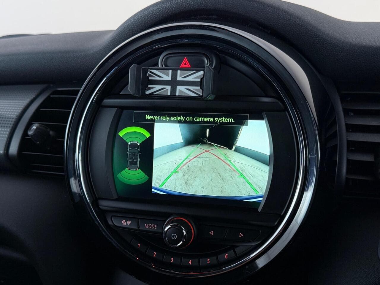 MINI Convertible thumbnail Infotainment System