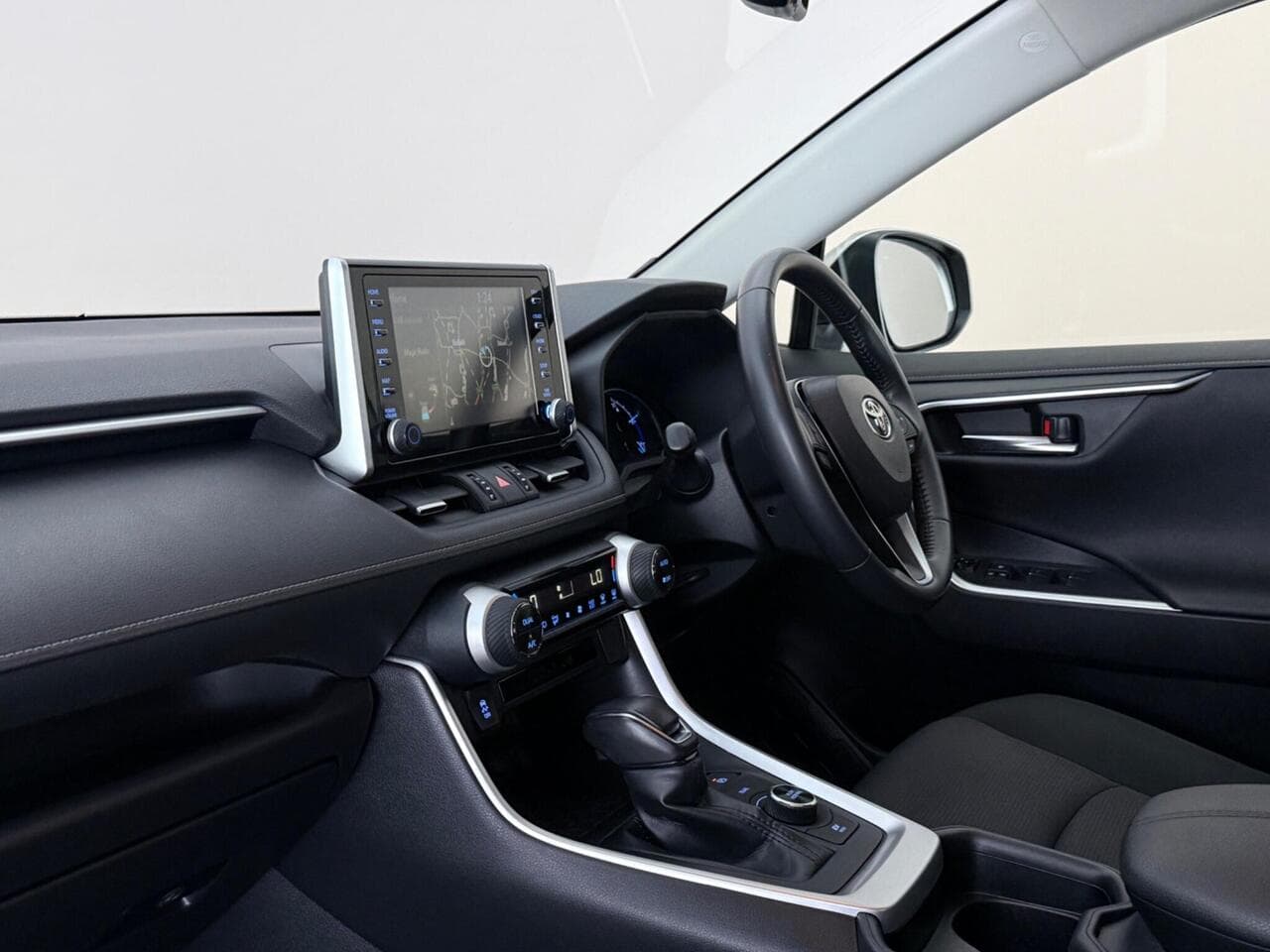Toyota RAV4 thumbnail Interior Front