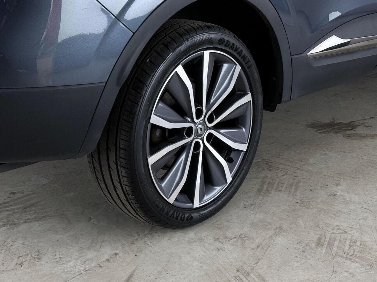 Renault Kadjar thumbnail Wheel