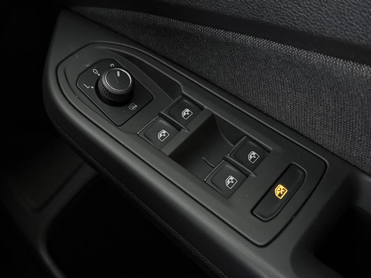 Volkswagen Golf thumbnail Misc Controls