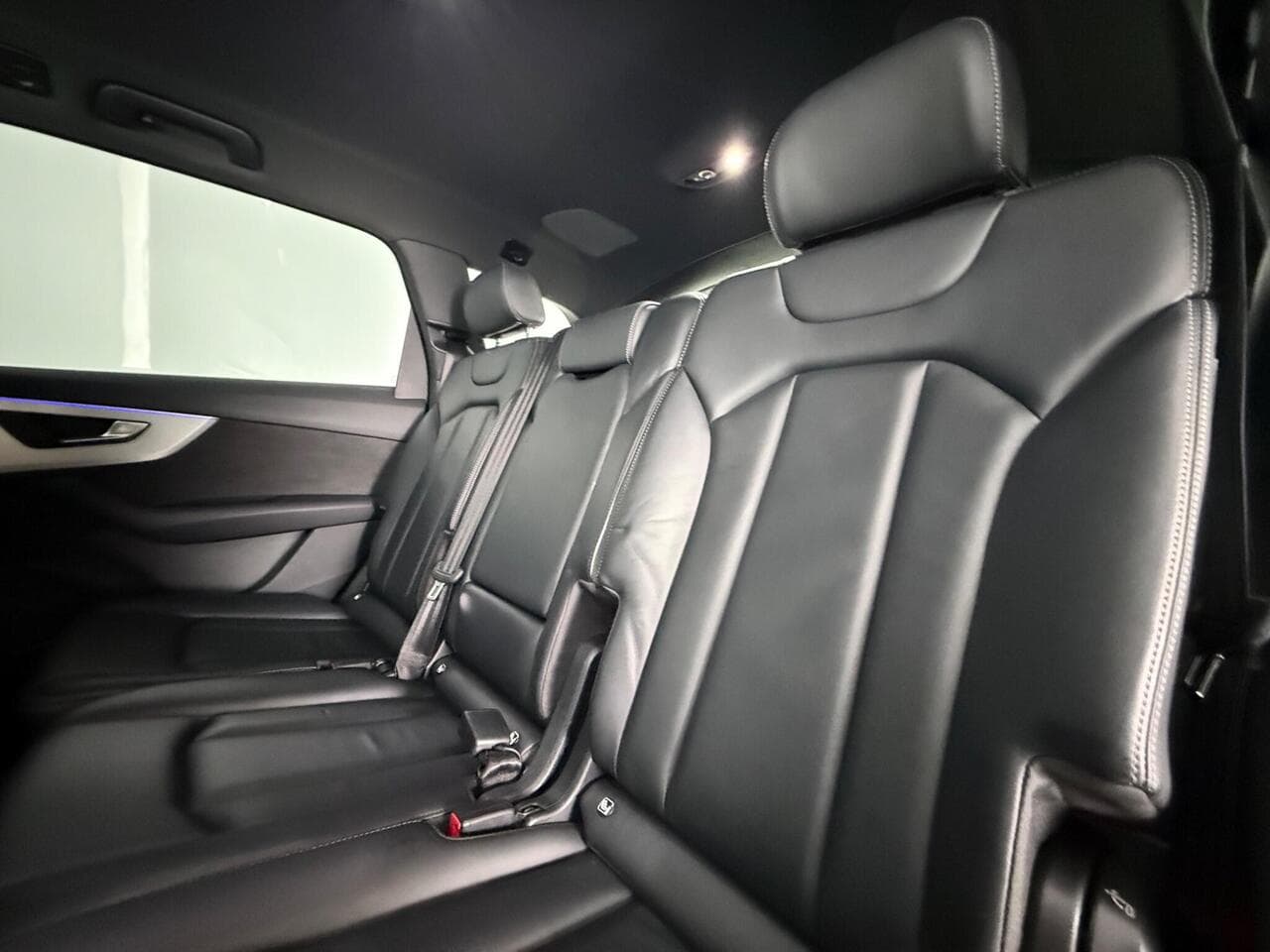 Audi Q7 thumbnail Seat Front Passenger