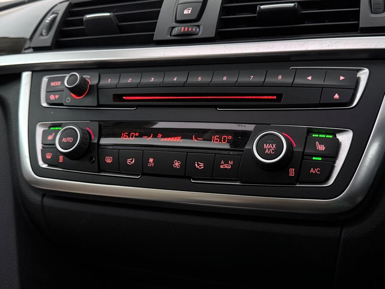 BMW 3 Series Gran Turismo thumbnail Infotainment System