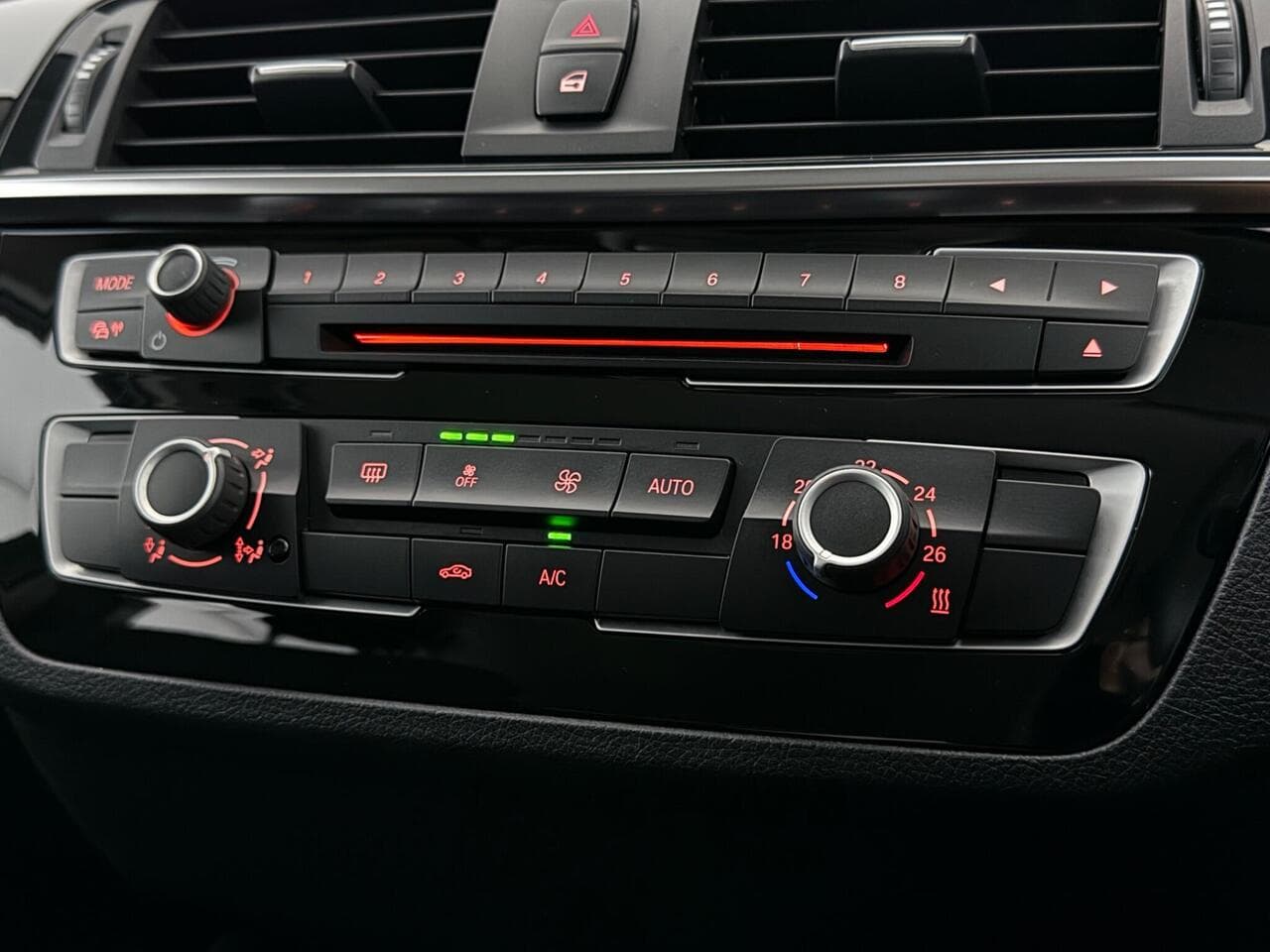 BMW 1 Series thumbnail Infotainment System