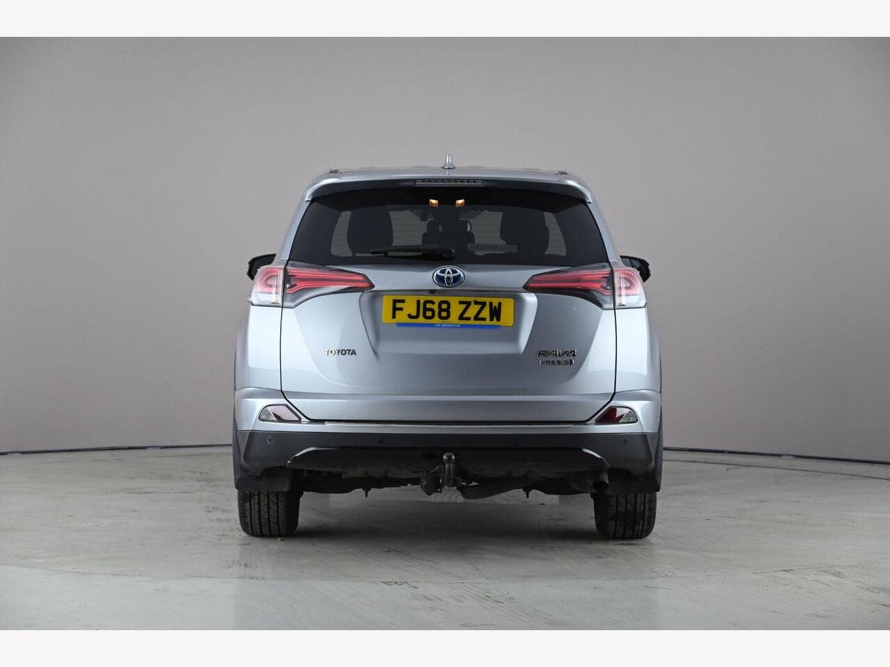 Toyota RAV4 thumbnail Rear