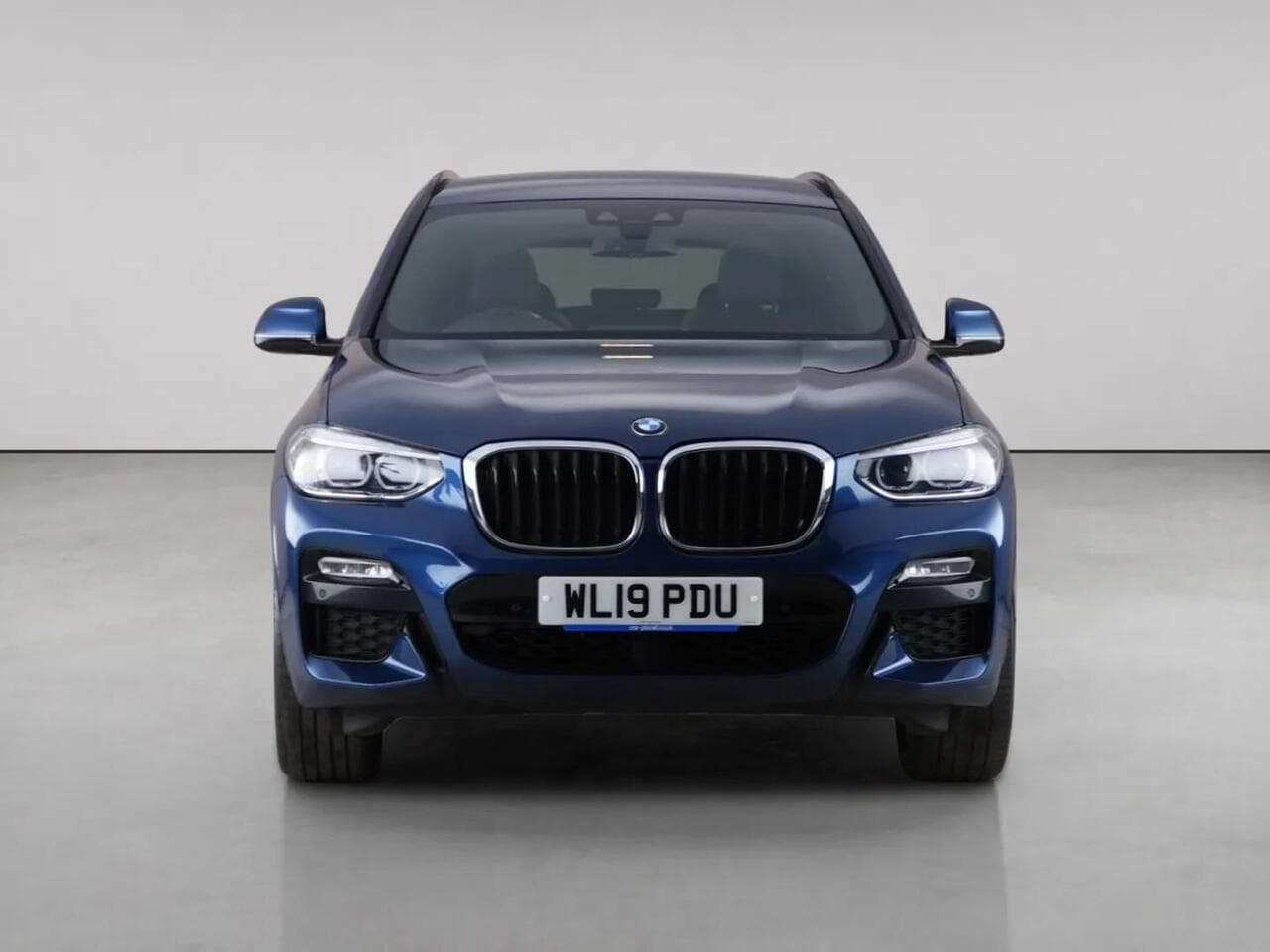 BMW X3 thumbnail Front