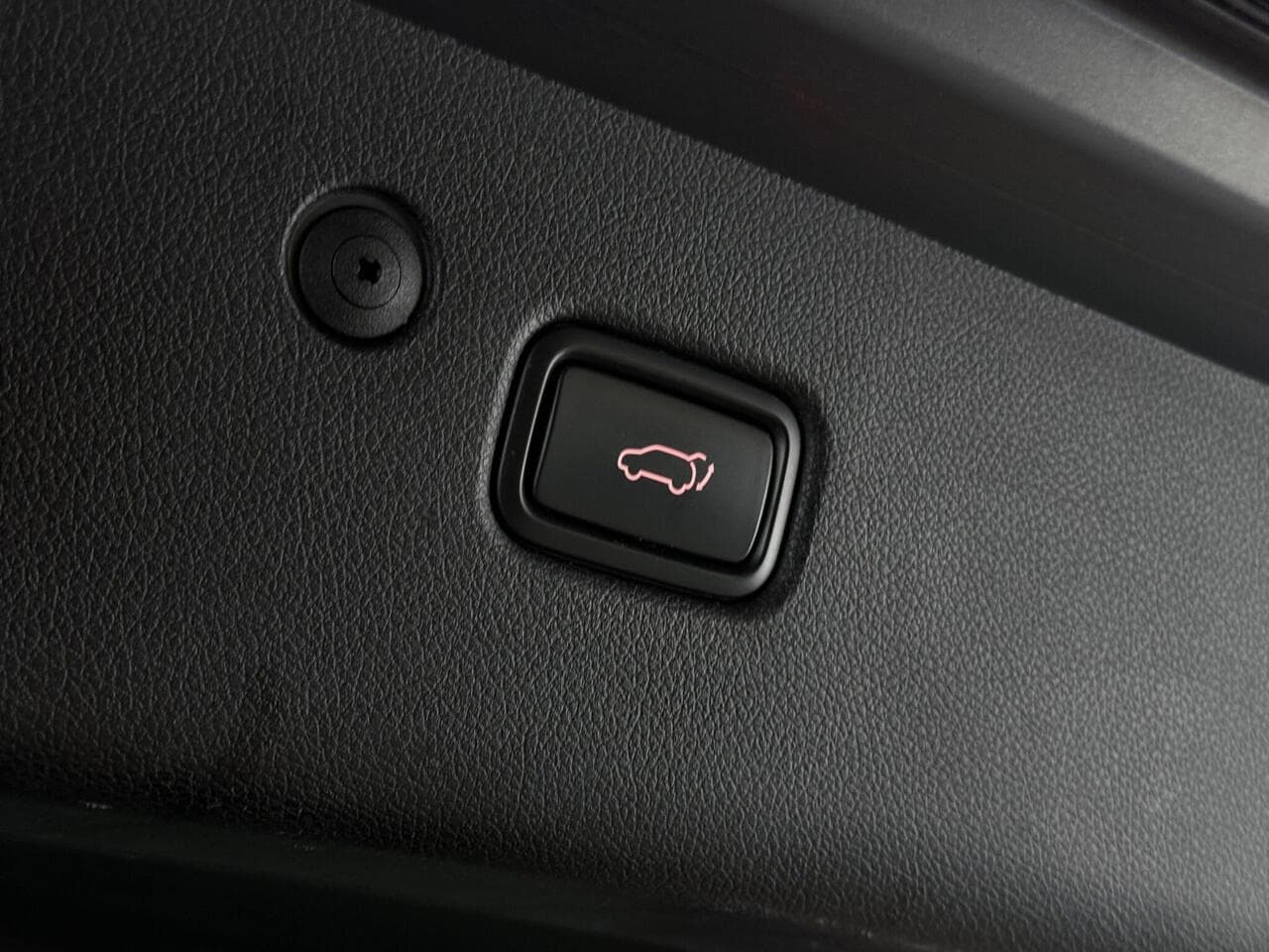 Kia Sportage thumbnail Misc Controls