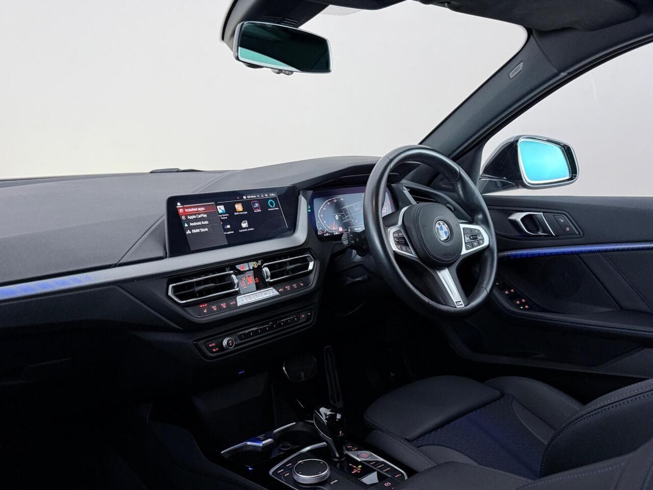 BMW 1 Series thumbnail Interior Front