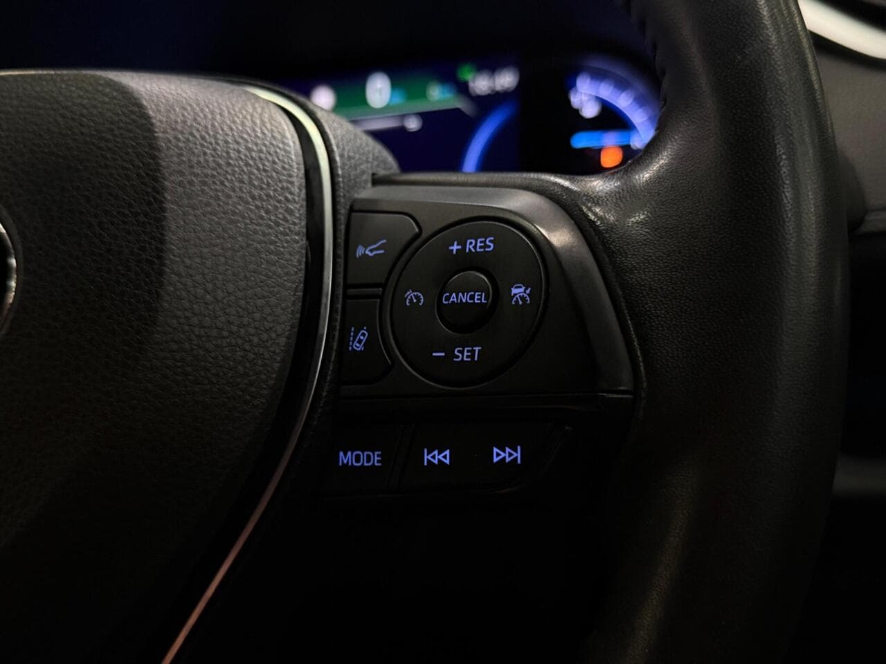 Toyota RAV4 thumbnail Misc Controls